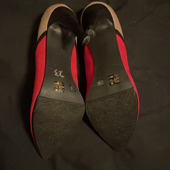 Color block in style! - Picture 4 of 6